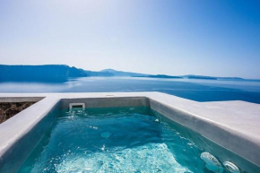 w Grand Cave Villa Outdoor Hot Tub Santorini